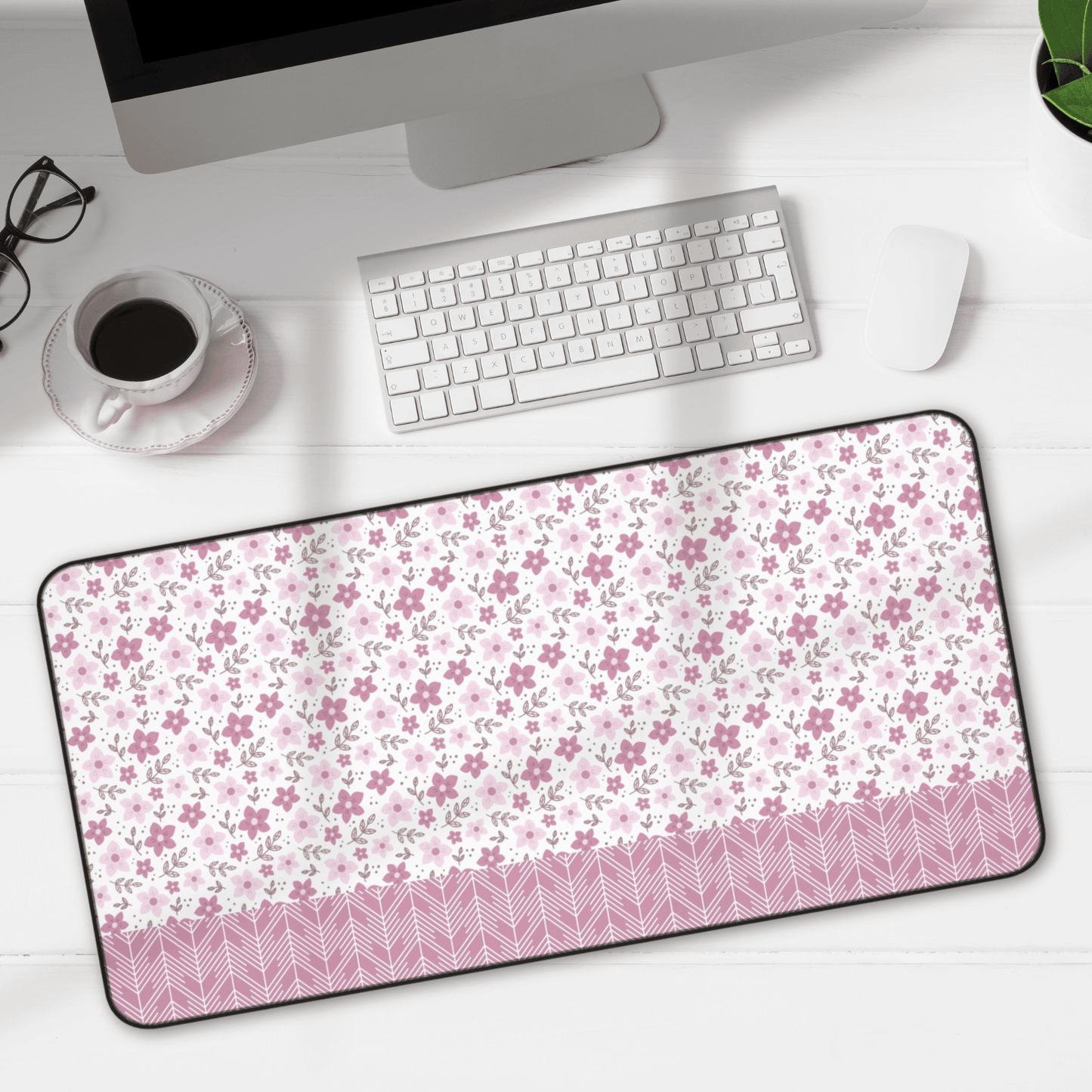 Floral Desk Mat with Geometric Pattern, Hemmed Edges, Stylish Work Surface, Home Office Decor, Gift for Students, Large Computer Mouse Pad